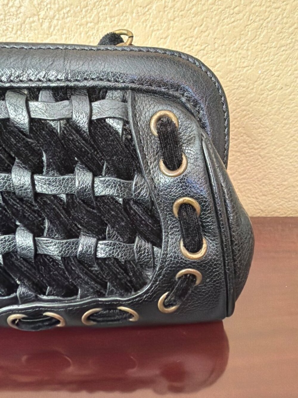 Isabella Fiore Black Leather Woven Shoulder Bag Chain Strap Y2K Designer Purse - Picture 13 of 13